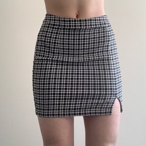 Garage black and white size xxs mini skirt